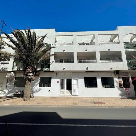 Corralejo Coliving By Amazzzing Travel Hostel Kültér fotó