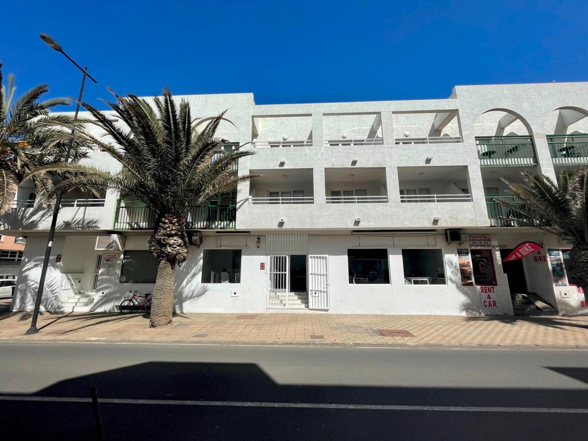 Corralejo Coliving By Amazzzing Travel Hostel Kültér fotó